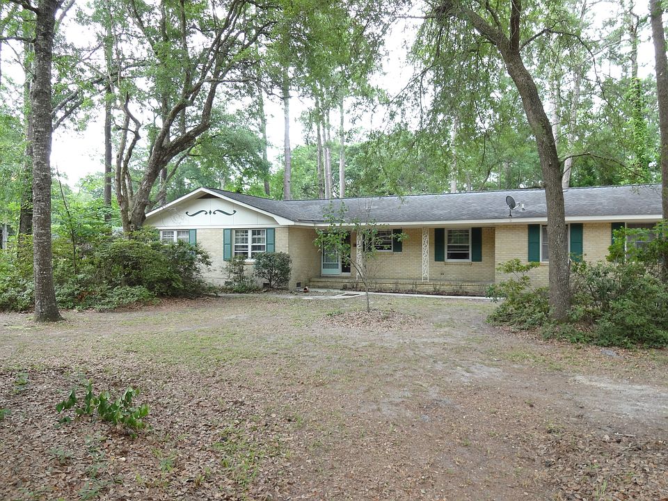 1st image of 200 Chucker Dr