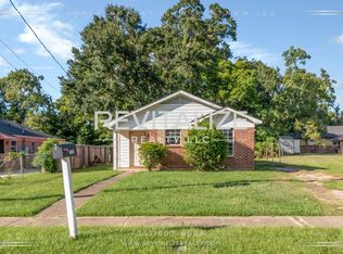 1066 Bernice Hudson Dr, Mobile, AL 36605