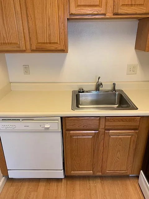 1 bed, 625 sqft, $1,595 — Photo 2