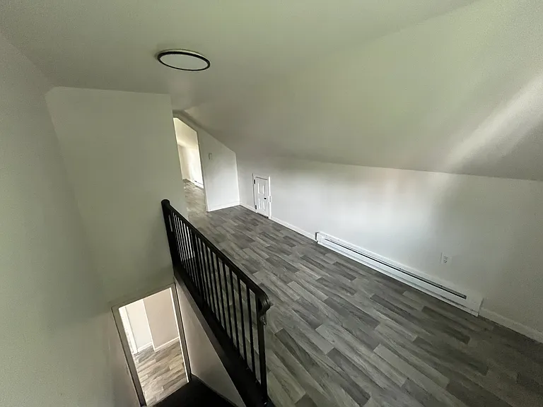 104 Isabella Ave #2 — Photo 2