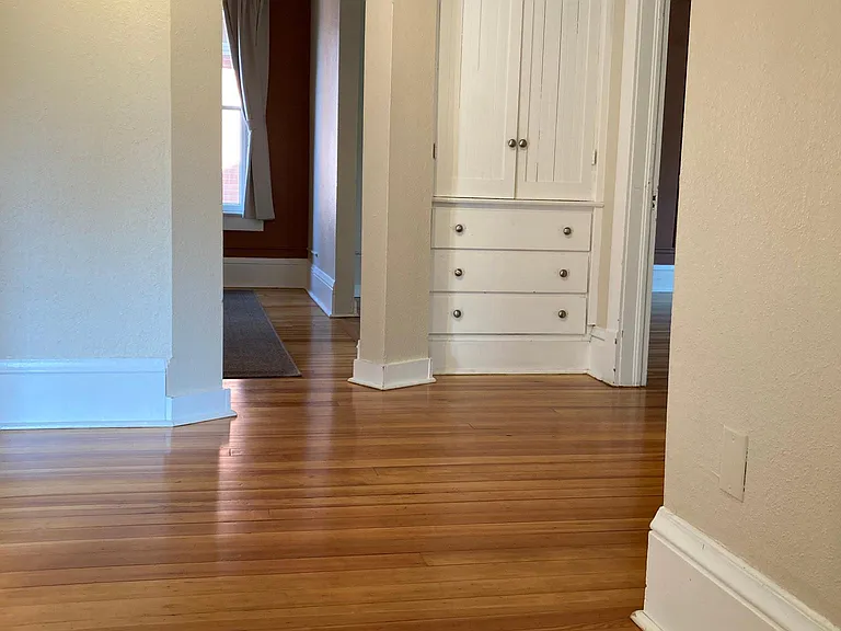 1004 Pine St — Photo 12