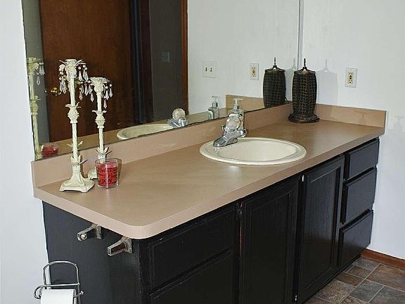 upstairs bathroom