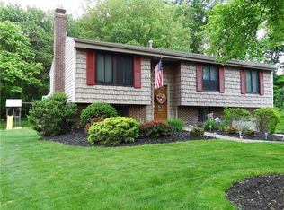 4987 Meadowridge Ln, Gibsonia, PA 15044