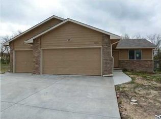 2233 E Highridge St, Wichita, KS 67219