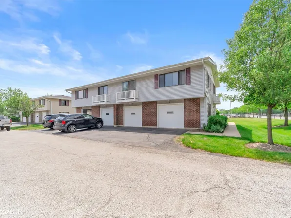 2 Dennis Ct #2, Schaumburg, IL 60193