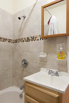 Rented by Michael Cohan, LREB | media 26