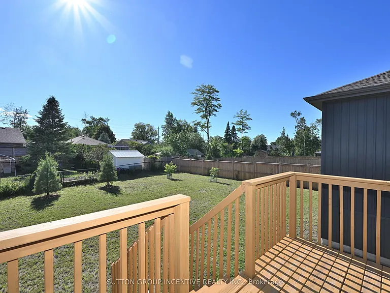 23 Beatrice Dr — Photo 36