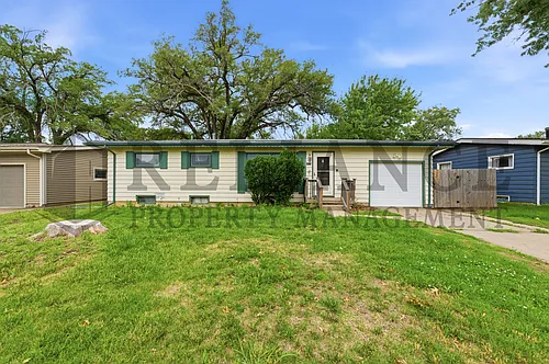 1415 N Prairie Ln Photo 1