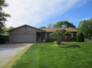 8506 Ridgewood Rd, Rock Island, IL 61201