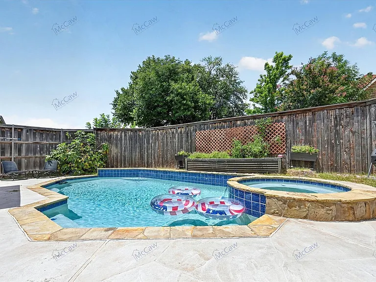 2061 Le Mans Dr — Photo 31