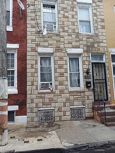 2nd image of 3331 N Reese St