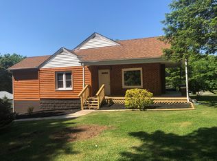 302 Unaka St, Clinton, TN 37716