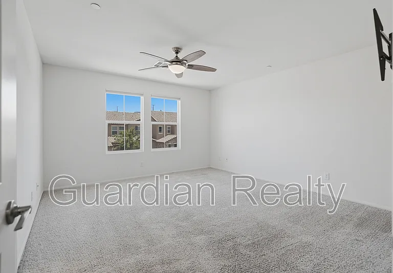 2879 Cabrillo Terrace St — Photo 15