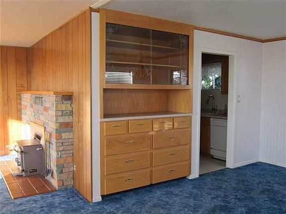 3rd image of 1850 W Lauff Ave