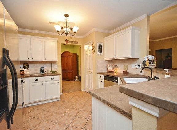 4th image of 1120 Waterford Dr
