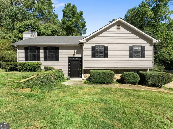 6959 Deaton Henry Rd, Flowery Branch, GA 30542