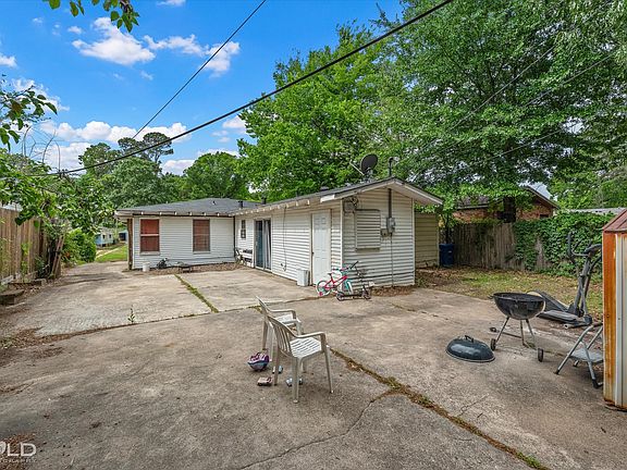 5th image of 3514 Michigan Blvd