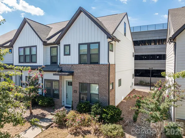 5938 Ardrey Kell Rd, Charlotte, NC 28277