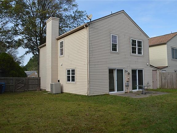 3rd image of 808 Bunyan Ct