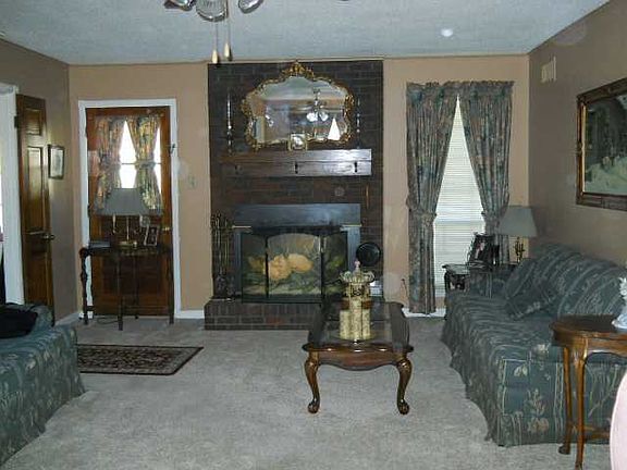 2nd image of 3310 E Foxburrow Cir
