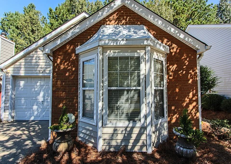 1st image of 2745 Highland Rdg NW