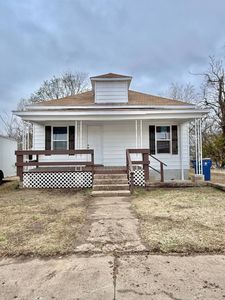 1216 W 10th St, Coffeyville, KS, 67337