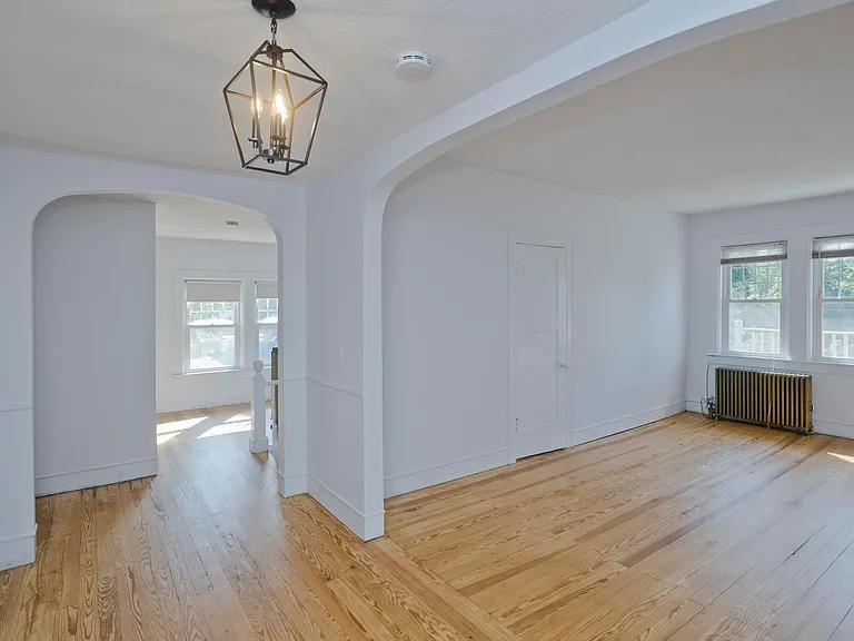 615 Newton St #2 — Photo 8