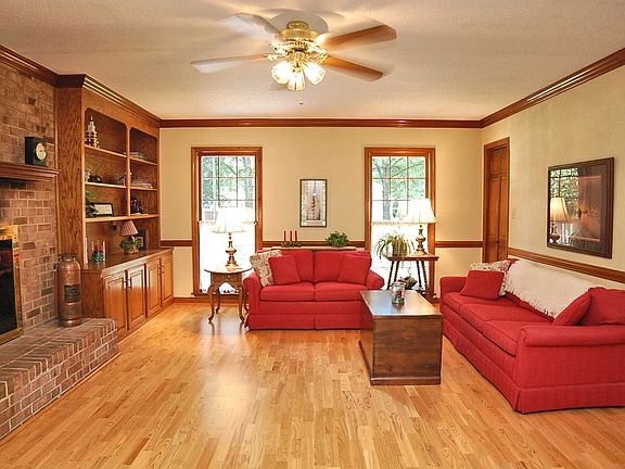 4th image of 3402 Chilham Pl