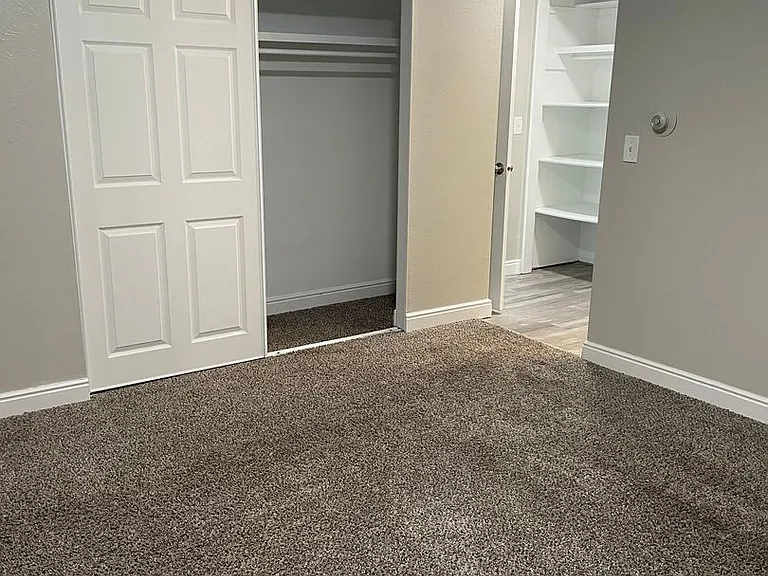Heather Ridge - Beautiful Remodeled Apartments — Photo 58