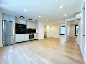 260 Gold St