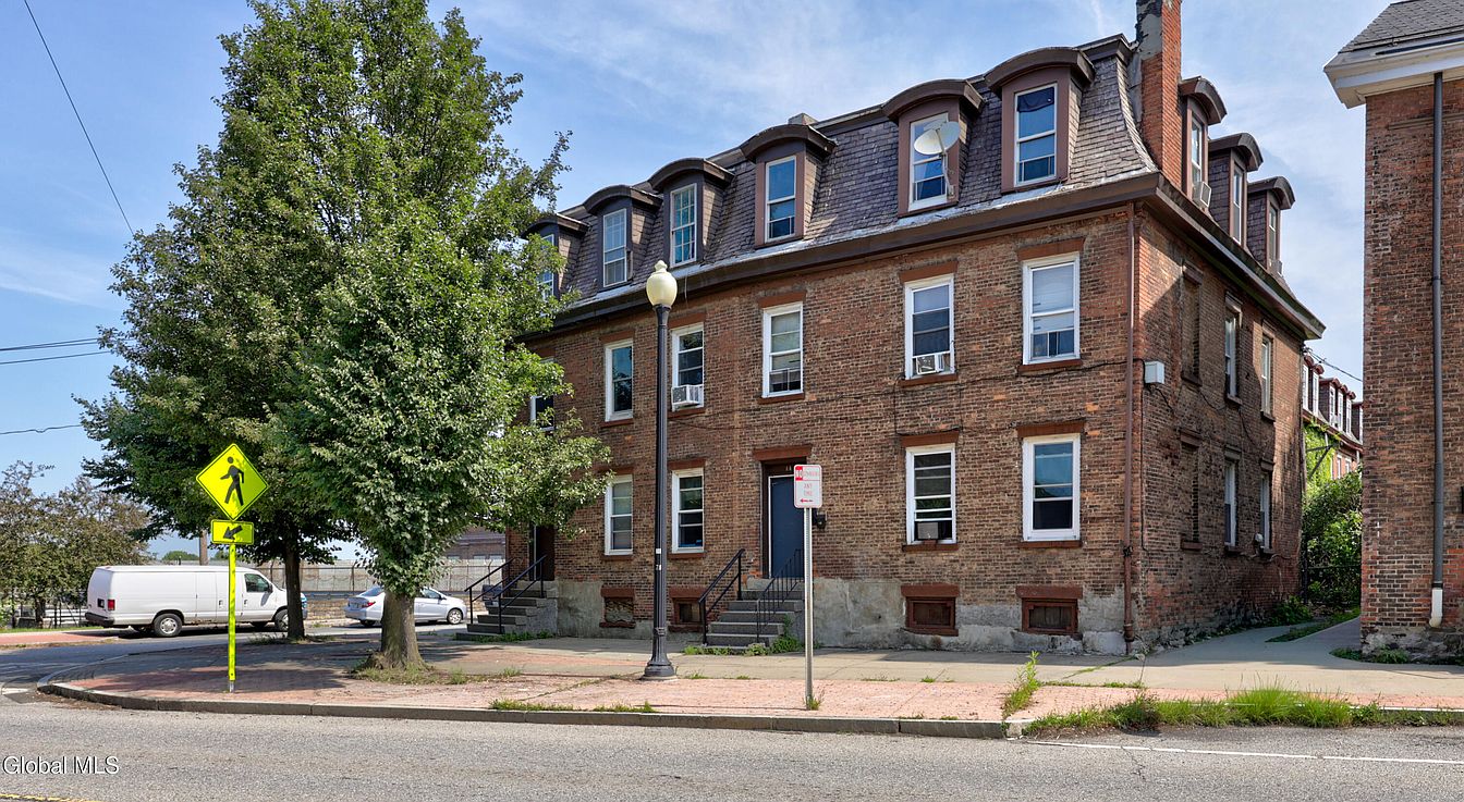1st image of 15 N Mohawk Street