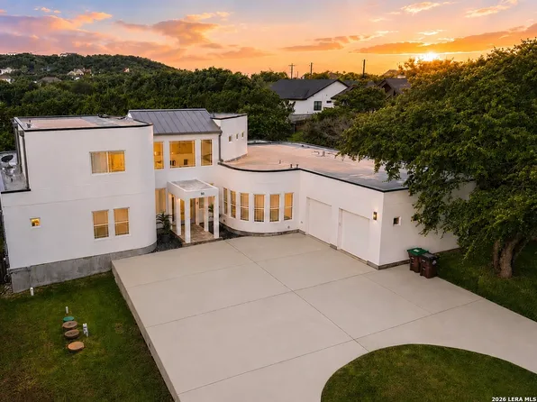 910 Silent Hollow, San Antonio, TX 78260