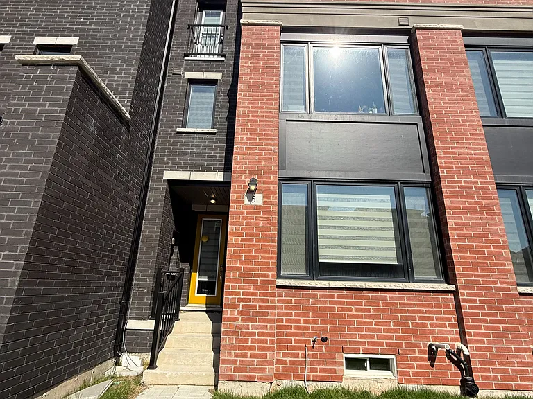 5 Marvin Ave — Photo 4