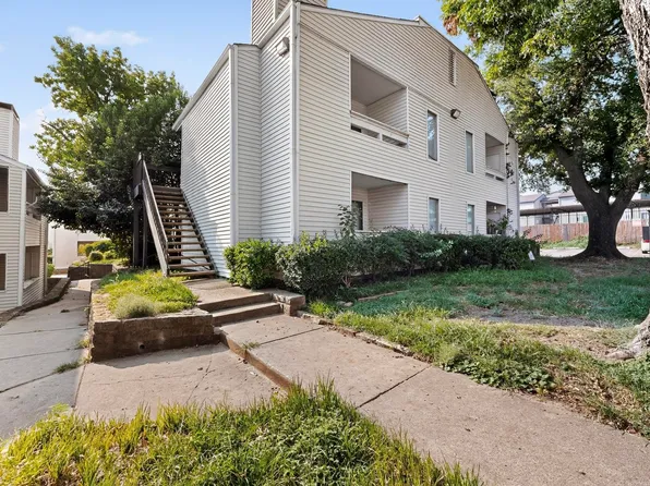 7431 Holly Hill Dr APT 108, Dallas, TX 75231