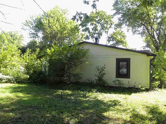 4th image of 5814 Cooper Rd