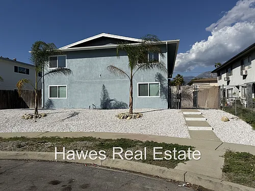 1233 Woodbury Ct Photo 1