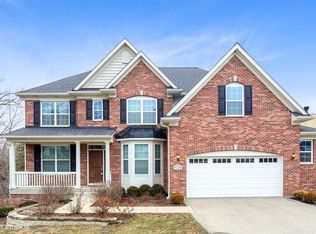 8724 Skyline Dr, Burr Ridge, IL 60527