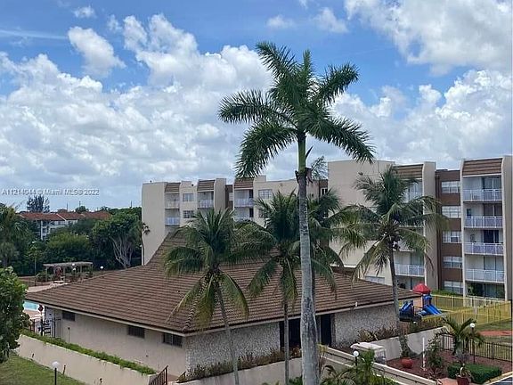5th image of 6930 NW 186th St APT 411
