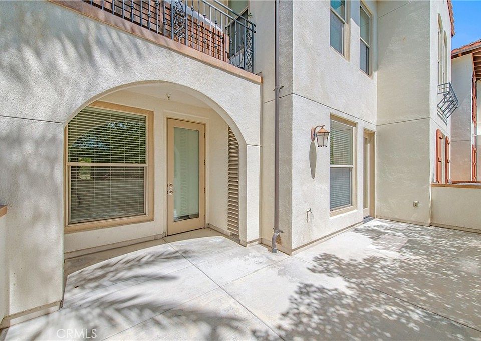 1st image of 28220 Highridge Rd APT 204