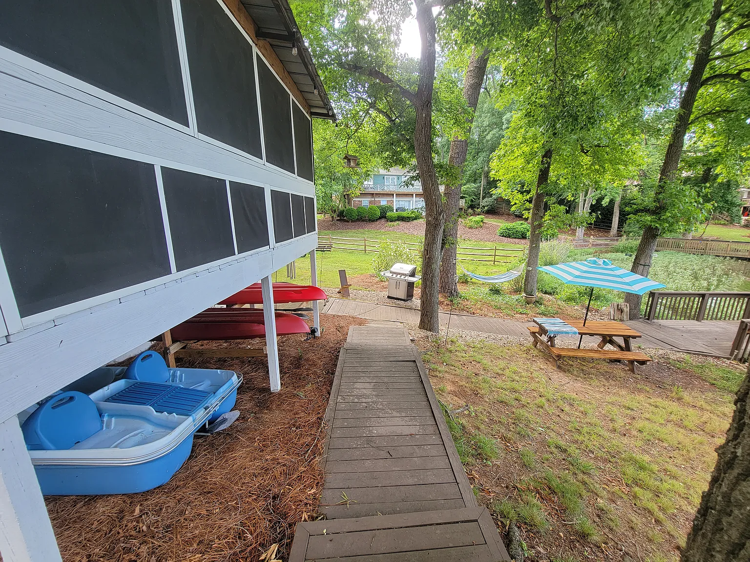 Lake Point Cir, New London — Photo 4