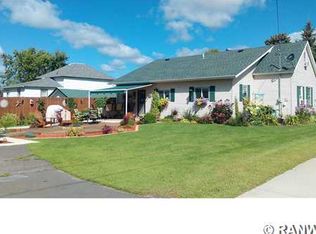 24 E Schneider St, Rice Lake, WI 54868