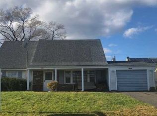 128 Edge Ln, Willingboro, NJ 08046