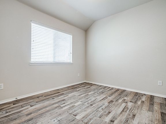 5th image of 9900 Northgate Dr