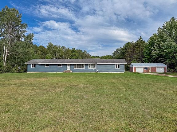 3rd image of 3664 N Geneva Rd