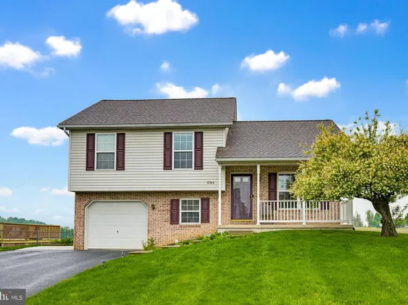 3744 Mountain Shadow Cir, Fayetteville, PA 17222