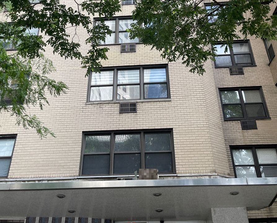 2nd image of 145 E 15th St APT 4T