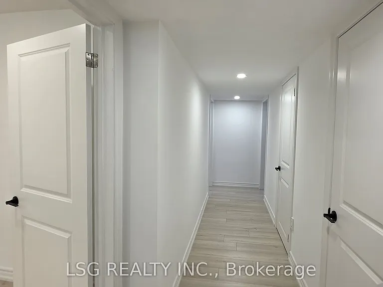 81 Norgrove Cres — Photo 17