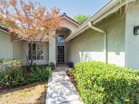 3rd image of 2727 W El Portal Ct