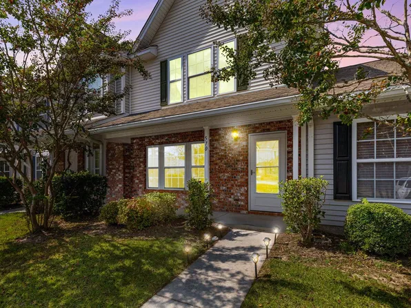 570 Truman Dr, Goose Creek, SC 29445