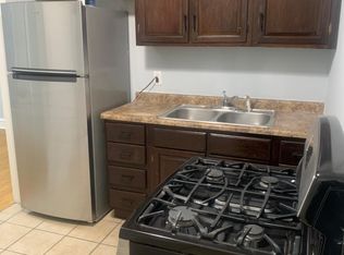 3720 W McLean Ave #2E, Chicago, IL 60647